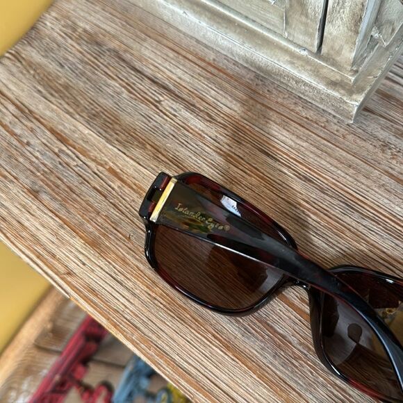 Islander Eyes Sunglasses - Picture 6 of 6